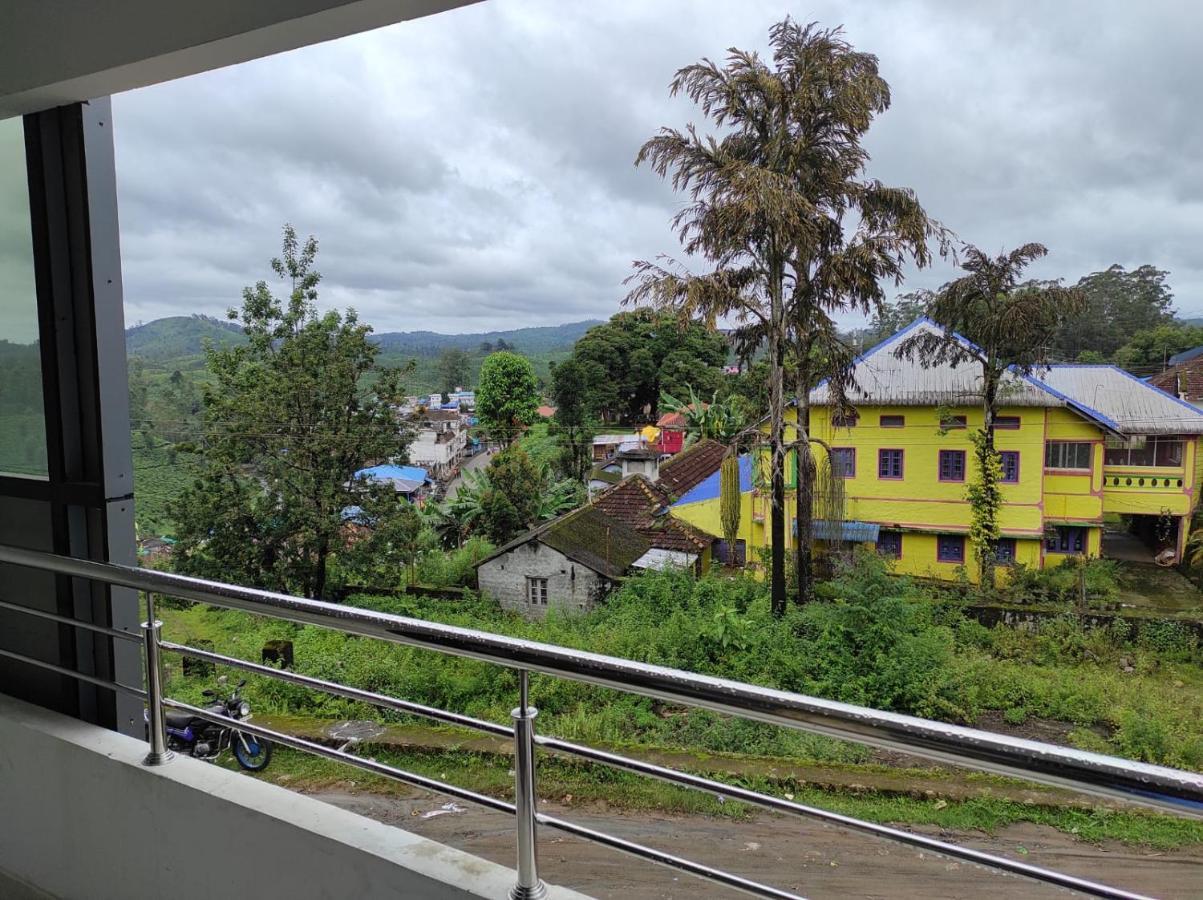 Sabari Residency Hotel Vālpārai Eksteriør billede