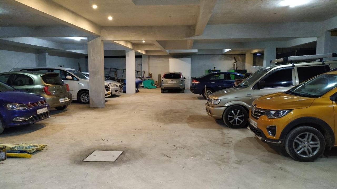 Sabari Residency Hotel Vālpārai Eksteriør billede